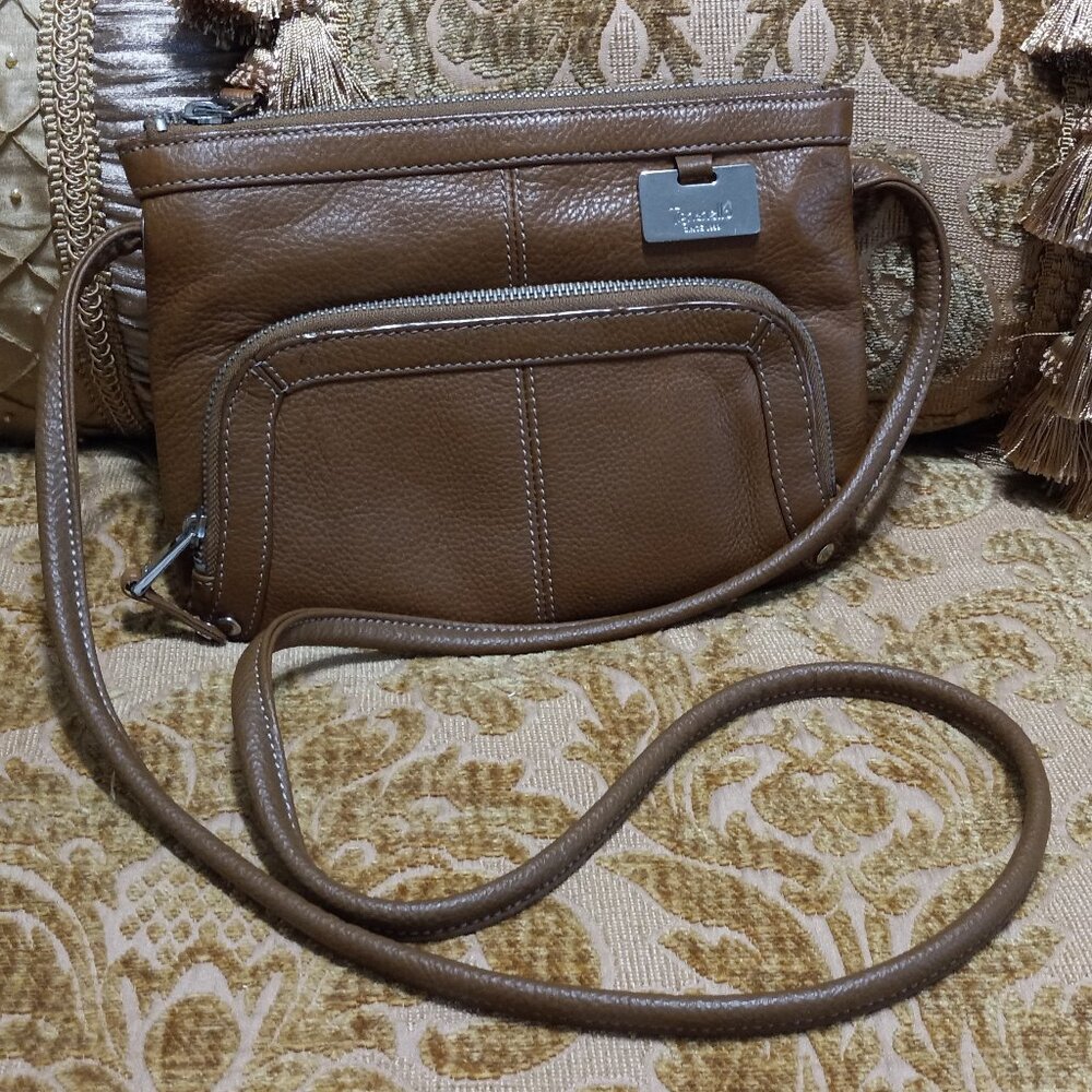 👉LAST CHANCE‼️ Tignanello 100% Leather  X-Bodies Organizer Messenger Bag
